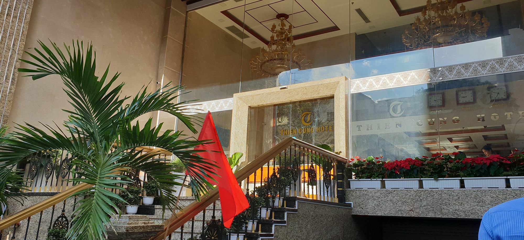 Oyo 231 Thien Cung Hotel Хошимин Экстерьер фото